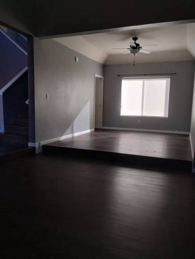 Main picture of 404 Channel Dr