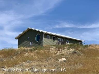 Main picture of 25 Arctic Ave