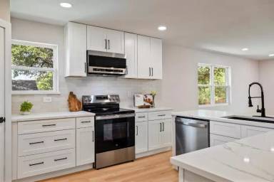 Main picture of 8500 Gibbs Dr