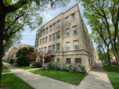 Main picture of 6301-05 N Washtenaw Ave & 2650-52 Ave