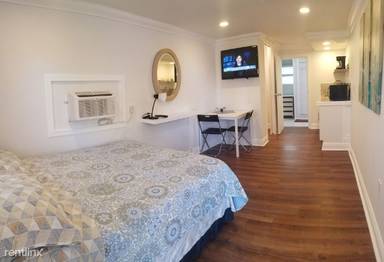 Main picture of 1028 S 62nd Ave