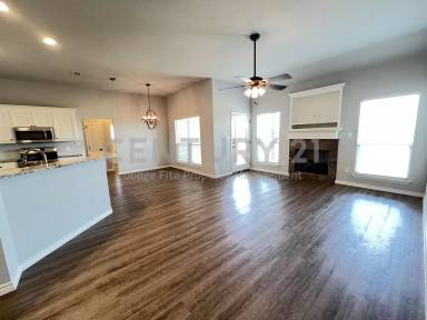 Main picture of 808 E Northside Dr