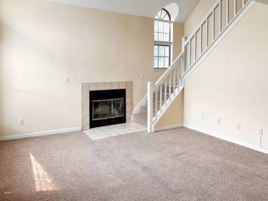 Main picture of 742 Brookside Dr