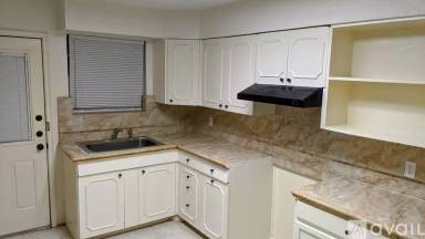 Main picture of 2802 E Frost St