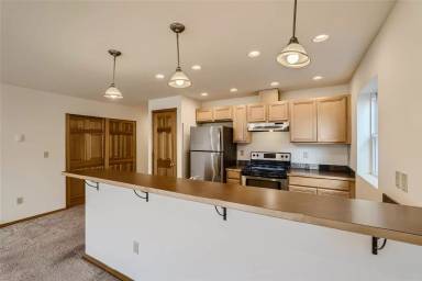 Main picture of 6708 California Ave SW