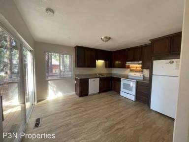 Main picture of 383 Willow Ct