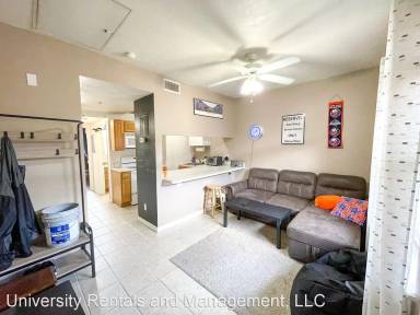 Main picture of 1220 SW 1st Ave