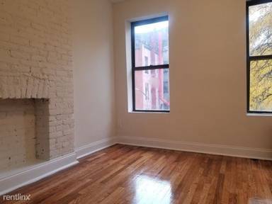 Main picture of 405 W 49th St