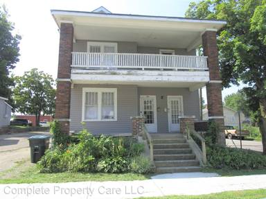 Main picture of 805 W Main St