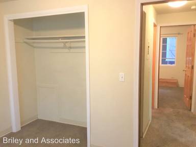 Main picture of 911 E 10th Ave