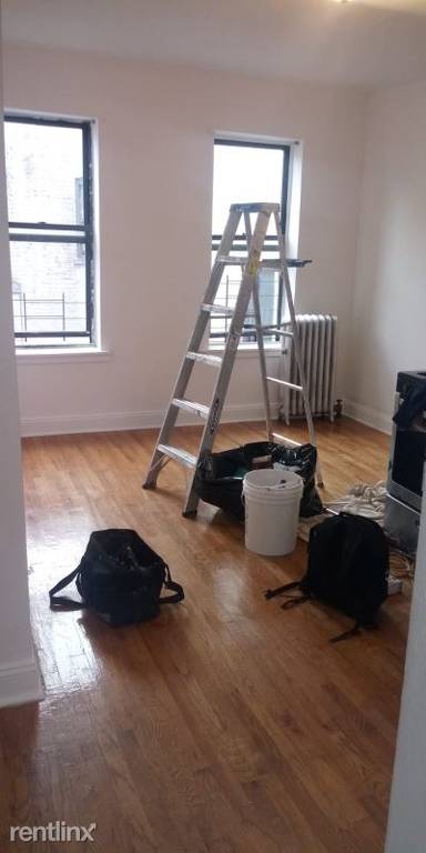 Main picture of 1325 Eastern Pkwy