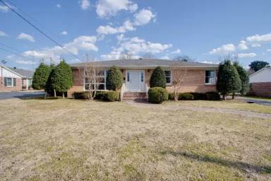 Main picture of 208 Myers Ter
