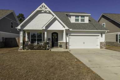 Main picture of 211 Madison Place Dr