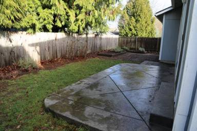 Main picture of 4885 SW Roseberry St