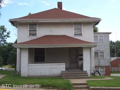 Main picture of 427 W Adams St