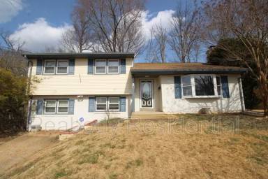 Main picture of 5918 Atteentee Rd