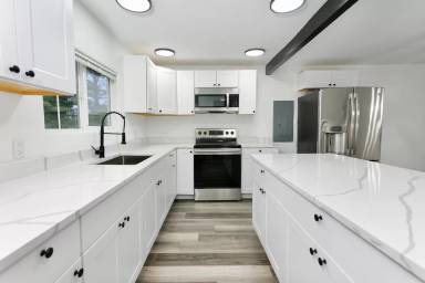 Main picture of 430 Birch St