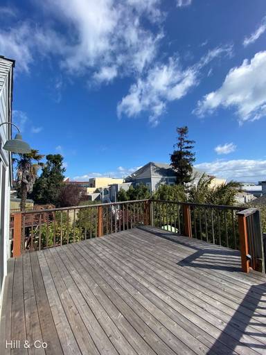 Main picture of 923 Minnesota St