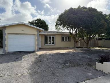 Main picture of 5180 NE 18th Ave