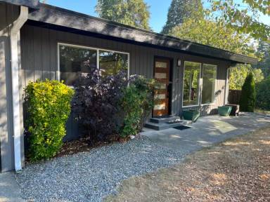 Main picture of 3232 226th Ave SE