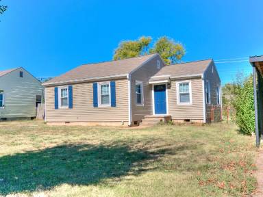 Main picture of 513 E Northrup Dr