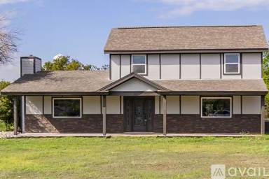 Main picture of 102 Bryson Bnd