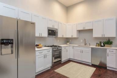 Main picture of 3246 Lorain Ave