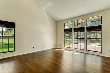 Main picture of 2138 Hickory Ln