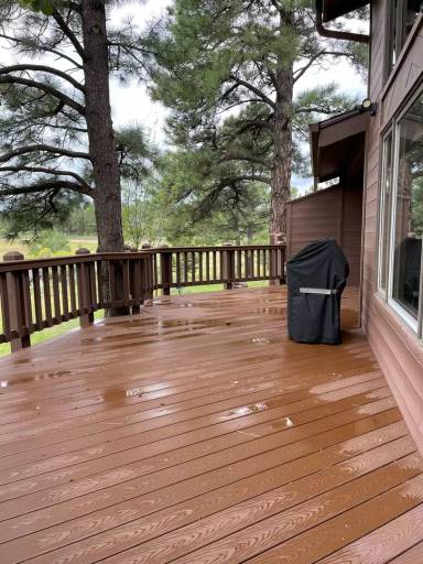 Main picture of 1001 N Lakepoint Way