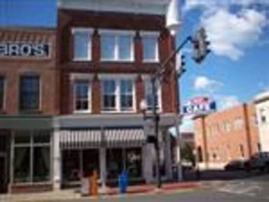 Main picture of 117 S Main St