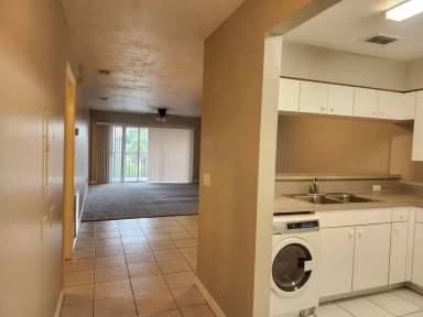 Main picture of 621 SW 47th Ter