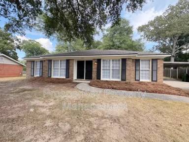 Main picture of 634 Southern Pines Dr