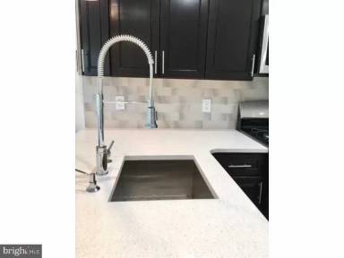 Main picture of 832 N 19th St