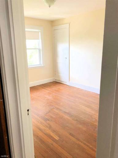 Main picture of 147 Pine St