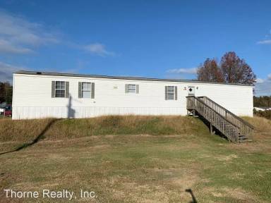 Main picture of 102 Hemlock Ln