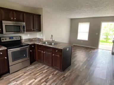 Main picture of 5802 Lake Erie Dr