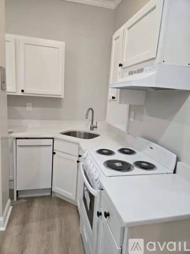 Main picture of 1193 Commonwealth Ave