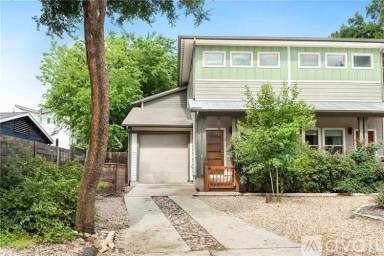 Main picture of 3202 Merrie Lynn Ave