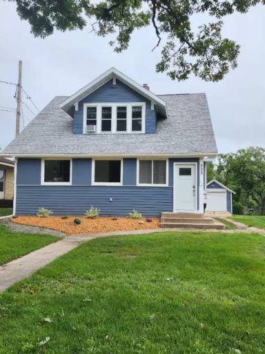 Main picture of 333 W State St