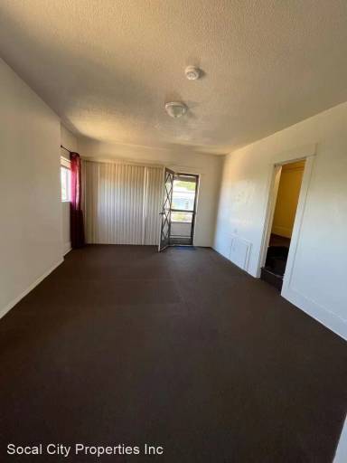 Main picture of 2124 Darwin Ave
