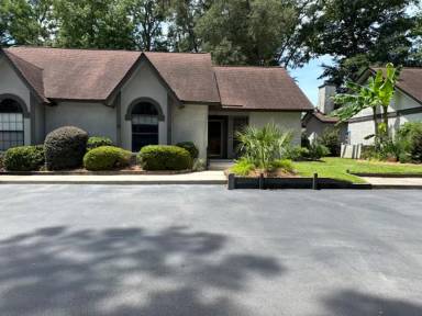 Main picture of 21 Shipwatch Rd