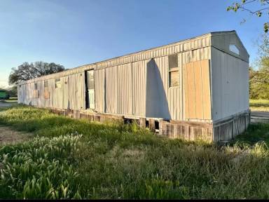 Main picture of Oak Springs Mobile Home Park