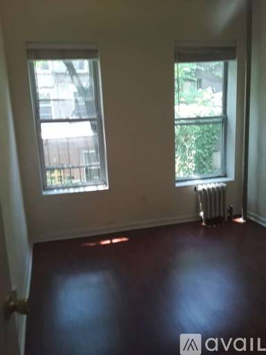Main picture of 522 E 11th St