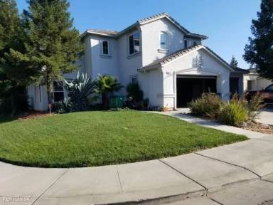 Main picture of 3637 Popolo Cir