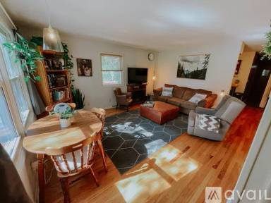 Main picture of 815 Colby Ct