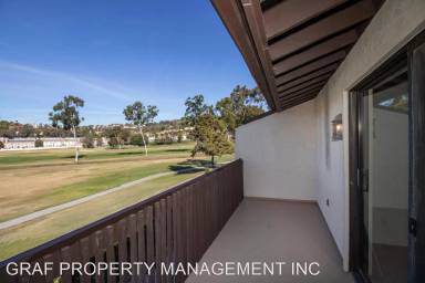 Main picture of 2504 Navarra Dr