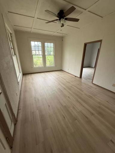 Main picture of 1084 Elgie St