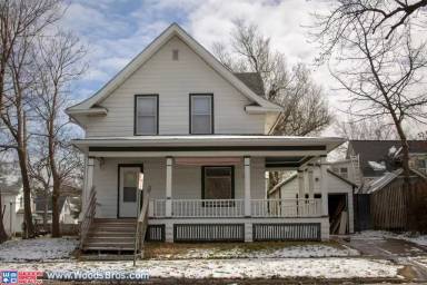 Main picture of 306 N 30th St