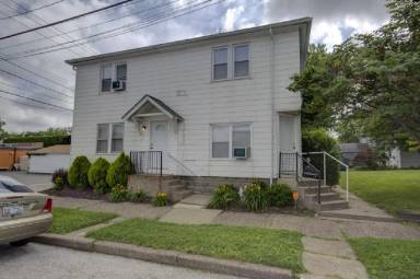 Main picture of 2403 1/2 5th Ave