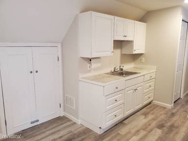 Main picture of 115 Clay St